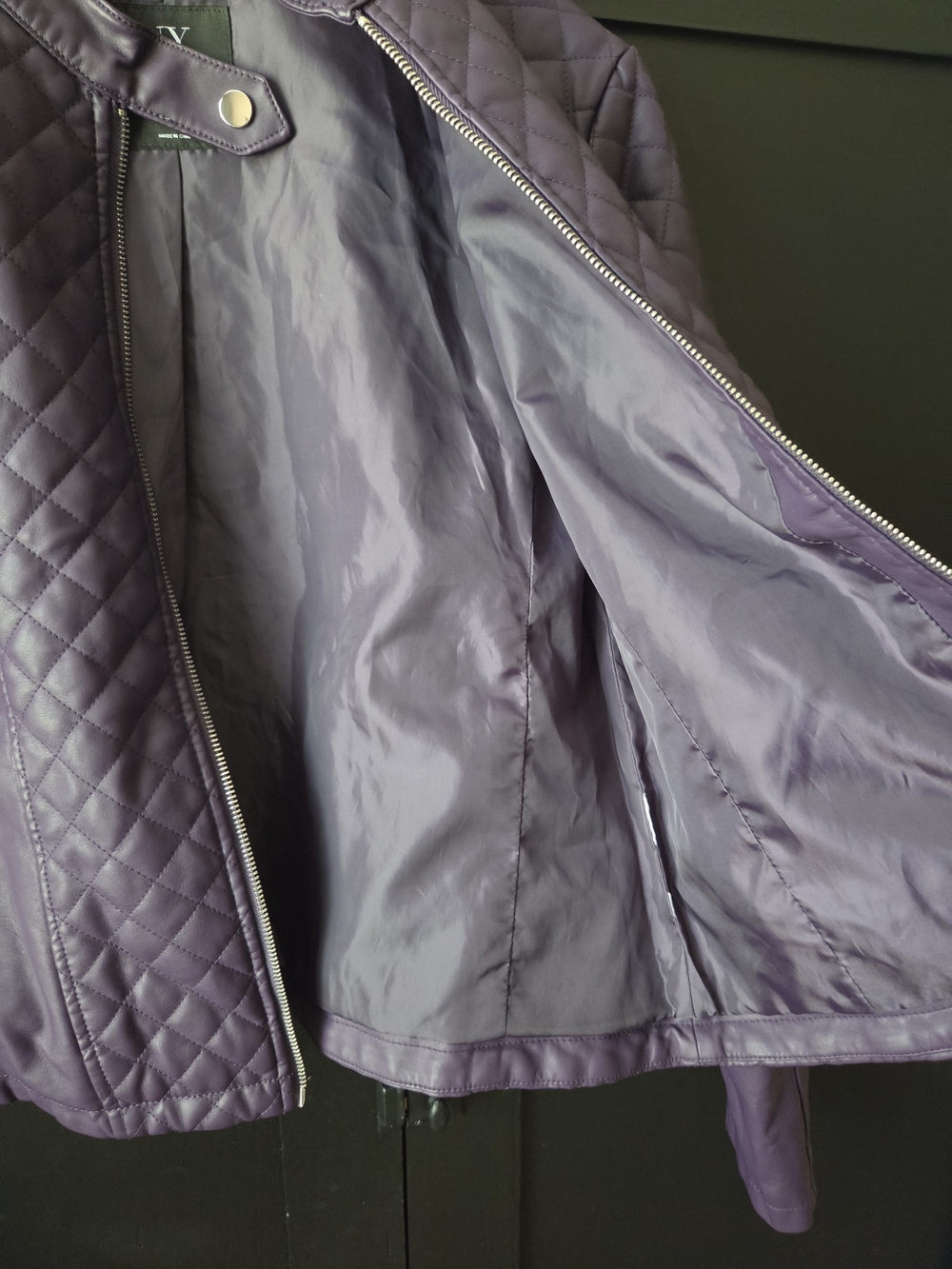 Women's New York & Company Quilted Purple Faux Leather Jacket ~ Size Large - Picture 7 of 7